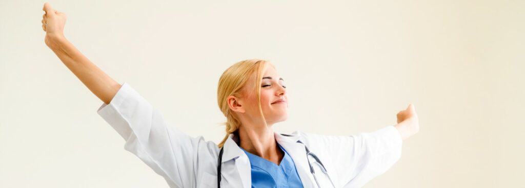 Leiharzt – Ärztin freut sich über ihren Beruf