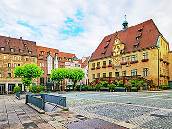 Heilbronn – Altes Rathaus mit astronomischer Uhr am Marktplatz
