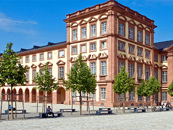 Mannheim – kurfürstliches Schloss Ehrenhof