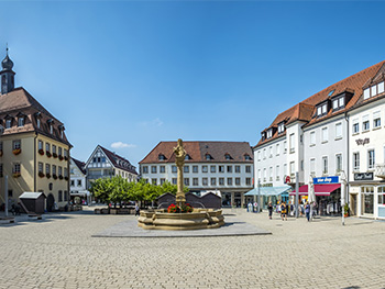 Neckarsulm Marktplatz mit Brunnen